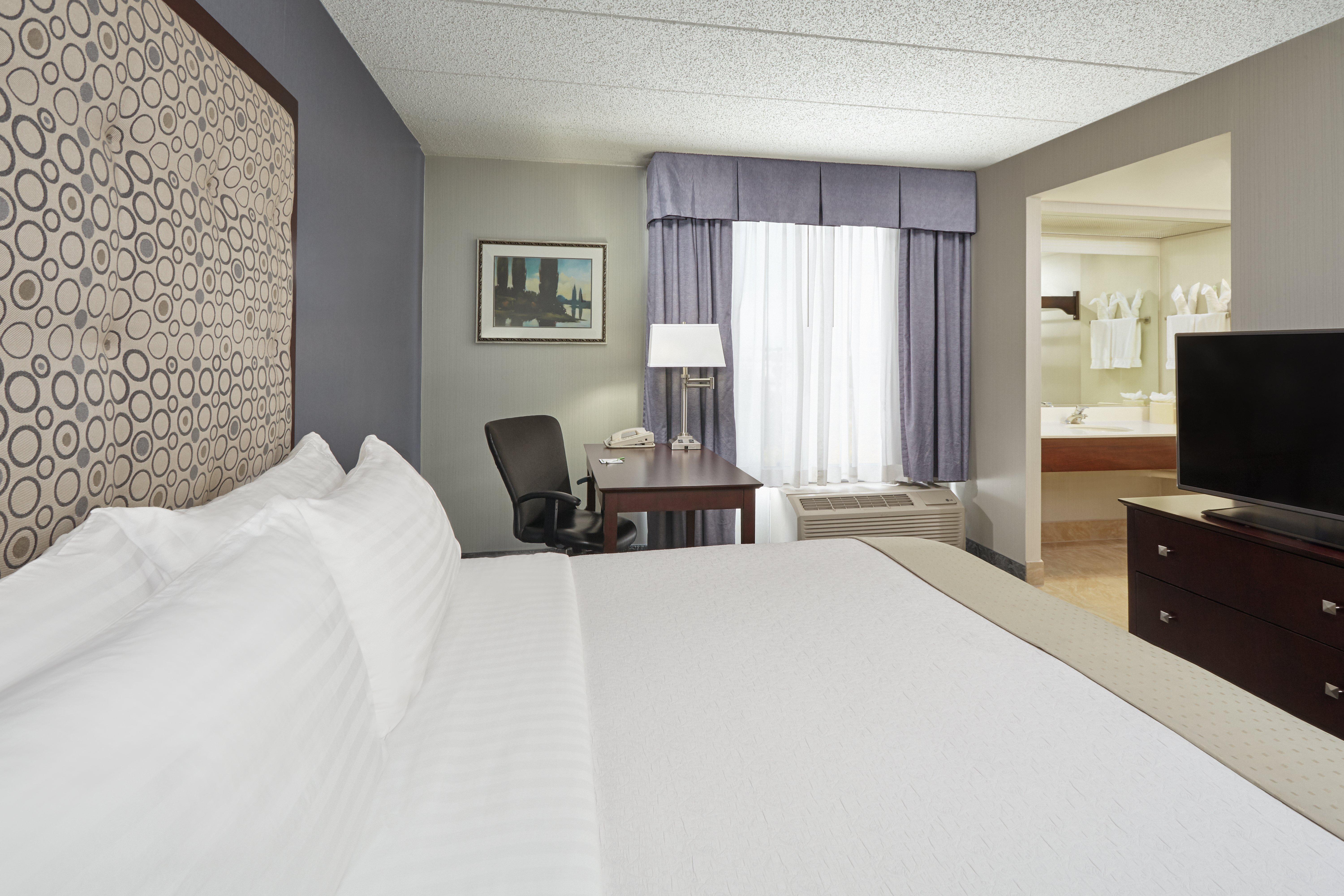 Holiday Inn & Suites Chicago-Carol Stream Wheaton By Ihg Экстерьер фото